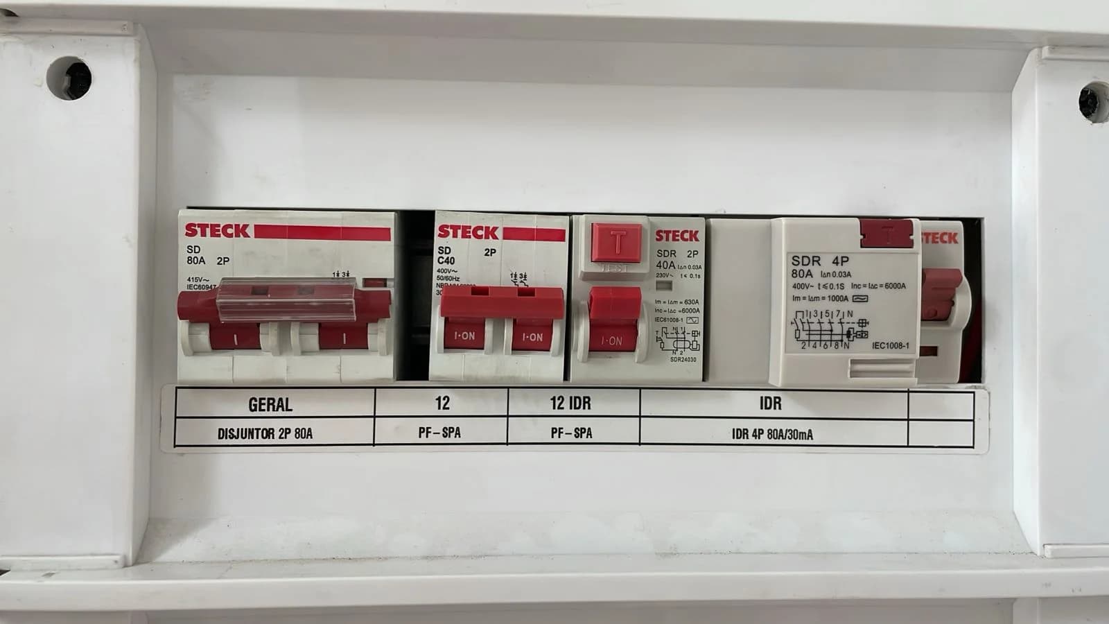 Aletec elétricas prediais.