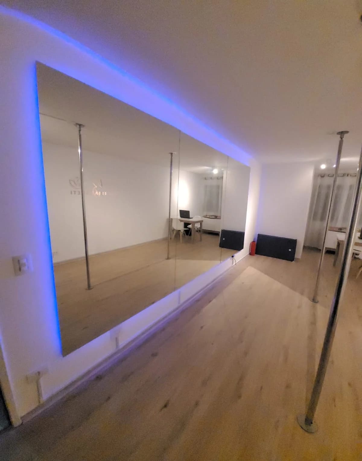 Studio Andreia Zaneti [Pilates | Pole Dance | LPF | Massoterapia] Santa Felicidade – foto 3