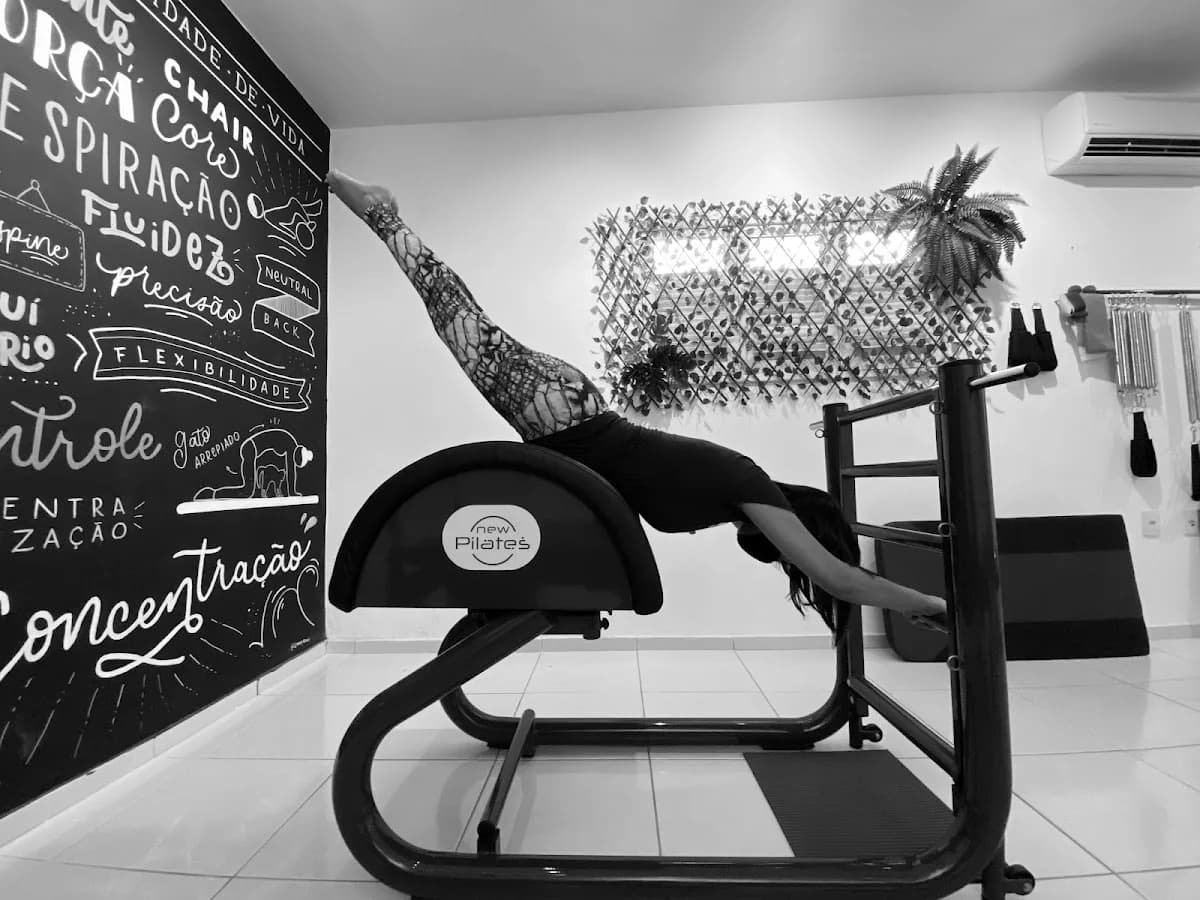 ESPAÇO FLUES - PILATES - FISIOTERAPIA - TREINAMENTO FUNCIONAL - DANÇA – foto 2