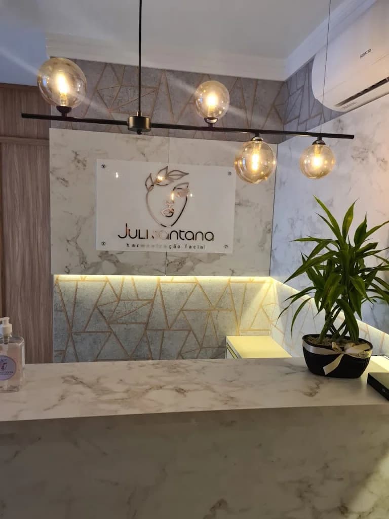 Dra. Juli Santana - Harmonização Facial – foto 2