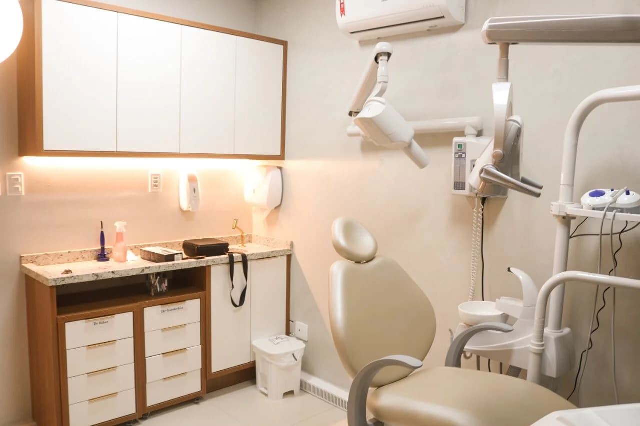 WHR Odontologia