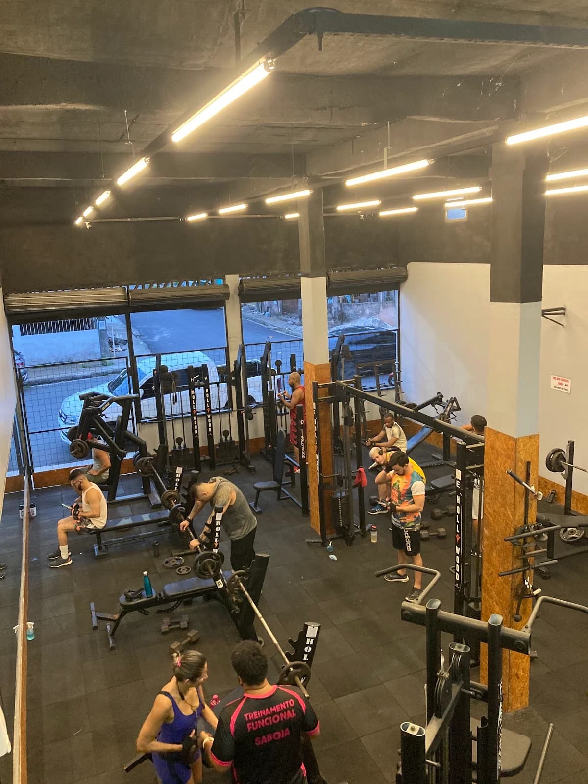 Academia Hollywood Fitness – foto 2