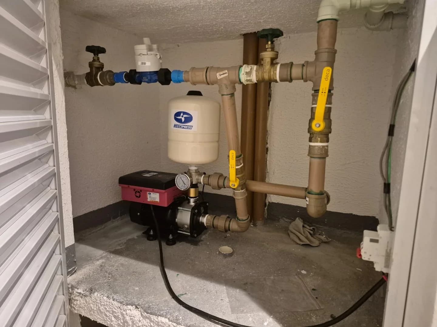 Jabson encanador instalações e manutenção e desentupimento – foto 1