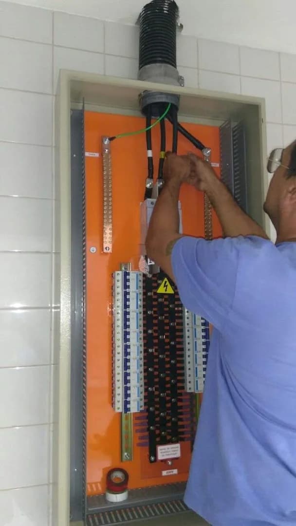 eletricista residencial,comercial, industrial. – foto 3