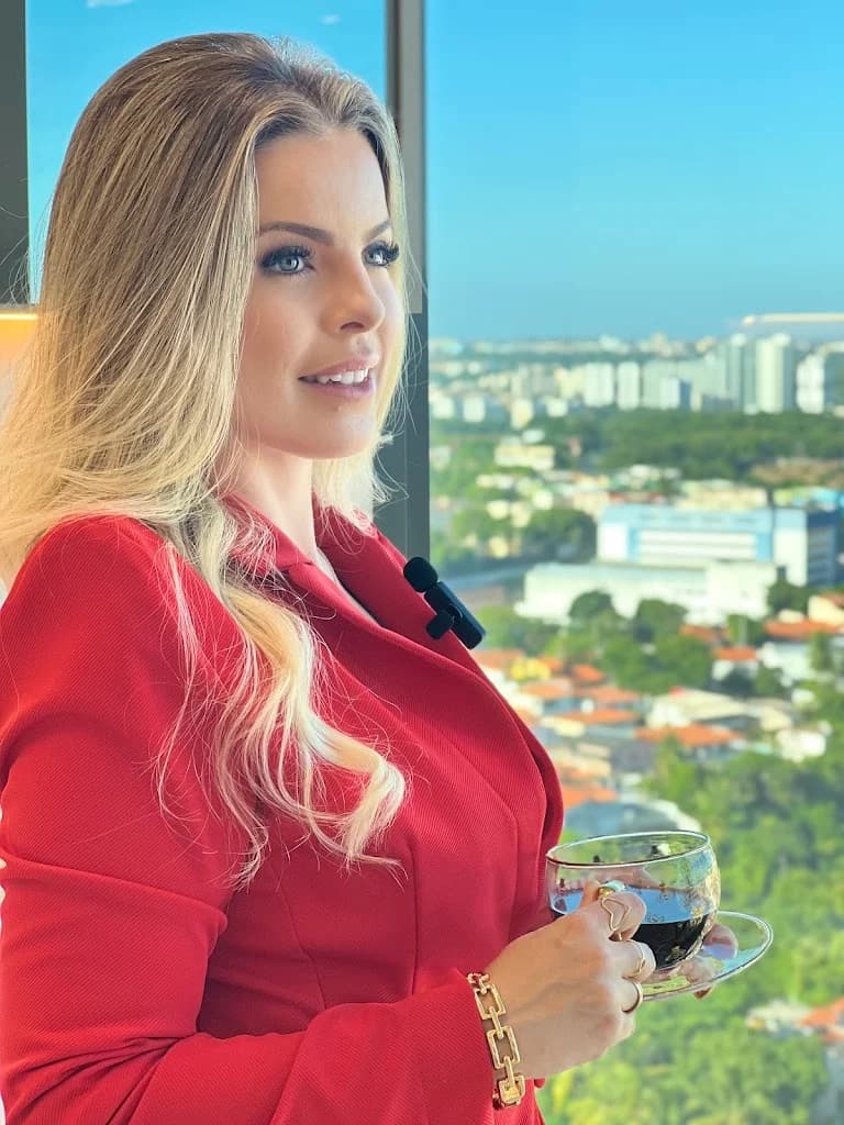 Dra. Priscila Amorim - Clínica Harmonização facial / Preenchimento / full face/ Preenchimento labial / Botox / Salvador