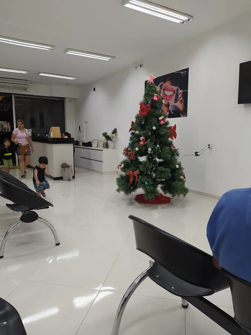 Sorria São José Dentistas – foto 1