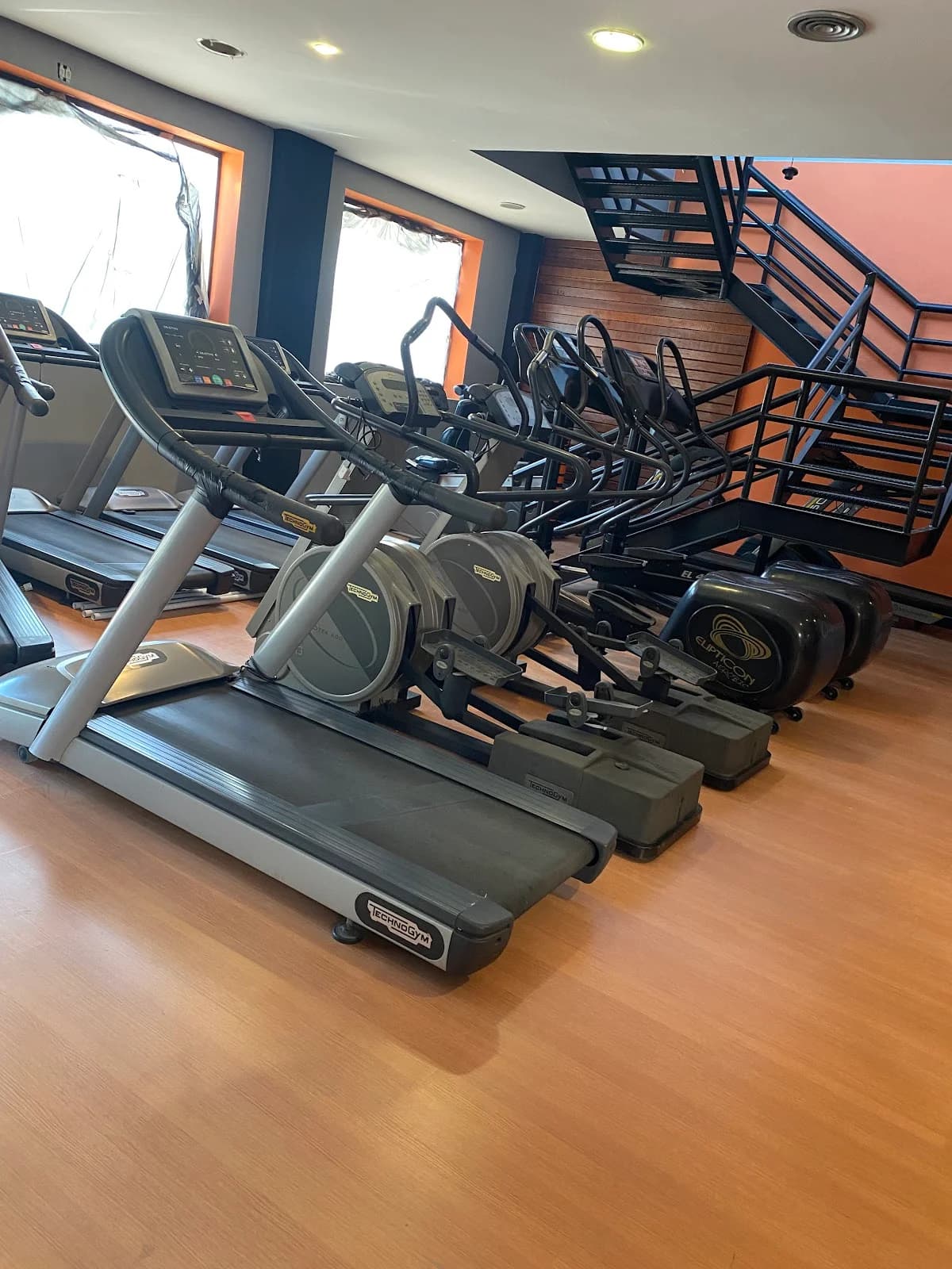 Sym Academia Pendotiba LTDA – foto 2