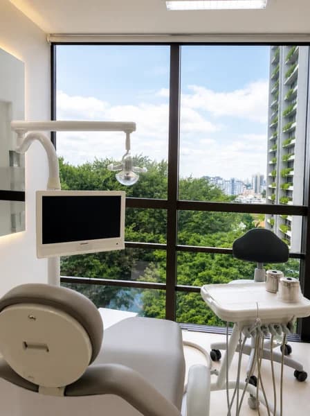 Dra. Carolina Almeida | Dentista em Porto Alegre – foto 3