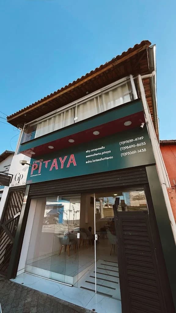 Dra. Larissa Hottenio / HARMONIZAÇÃO FACIAL E CORPORAL – foto 3