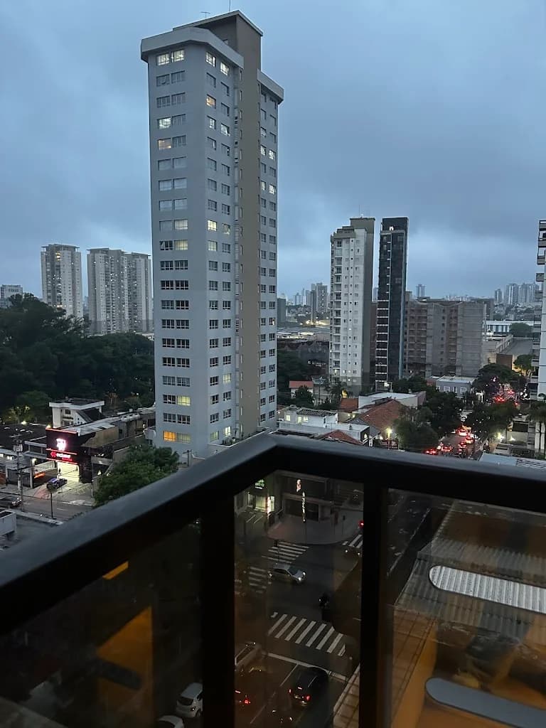 Dra. Luana Valentino - Harmonização Facial