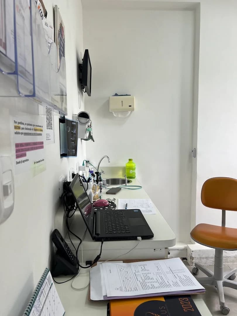 Dra Amanda Carvalho Cirurgiã-Dentista – foto 3