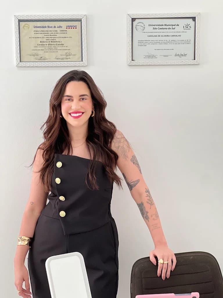 Dra. Carolina Oliveira | Estética Avançada