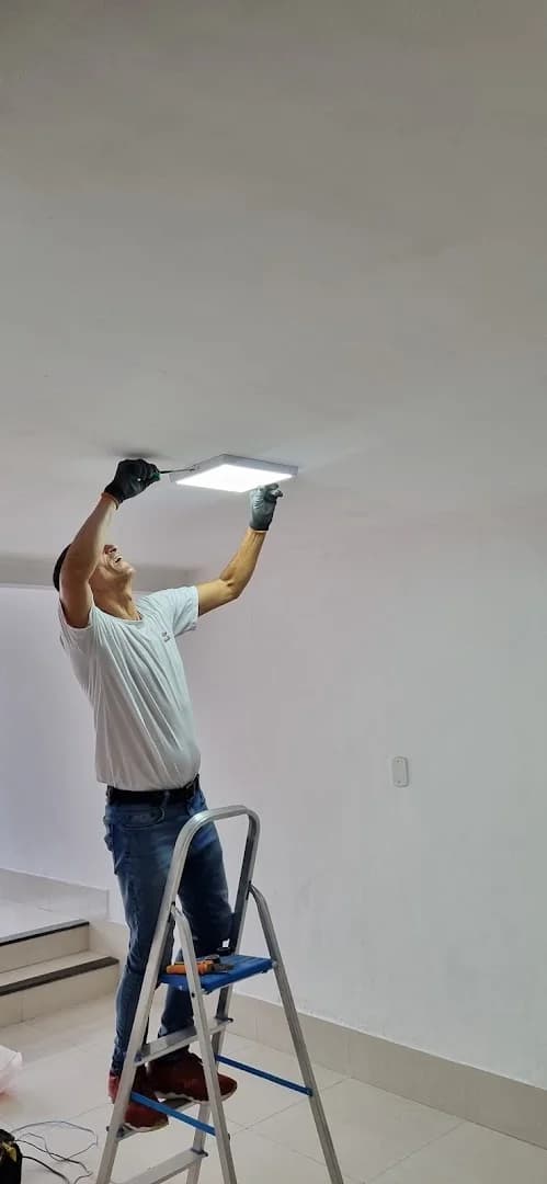 Eletricista Residencial e Comercial Vila Velha