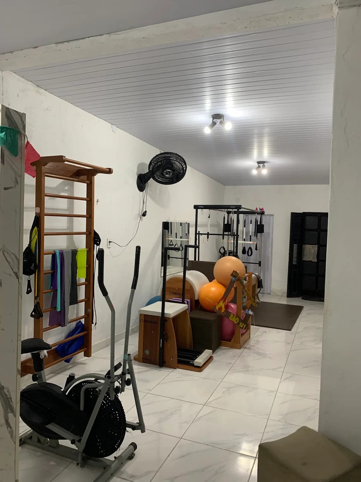 ESTÉTICA E PILATES LISANDRA LIMA, massagem relaxante, fisioterapia, drenagem linfática, aplicação de enzimas, botox – foto 2