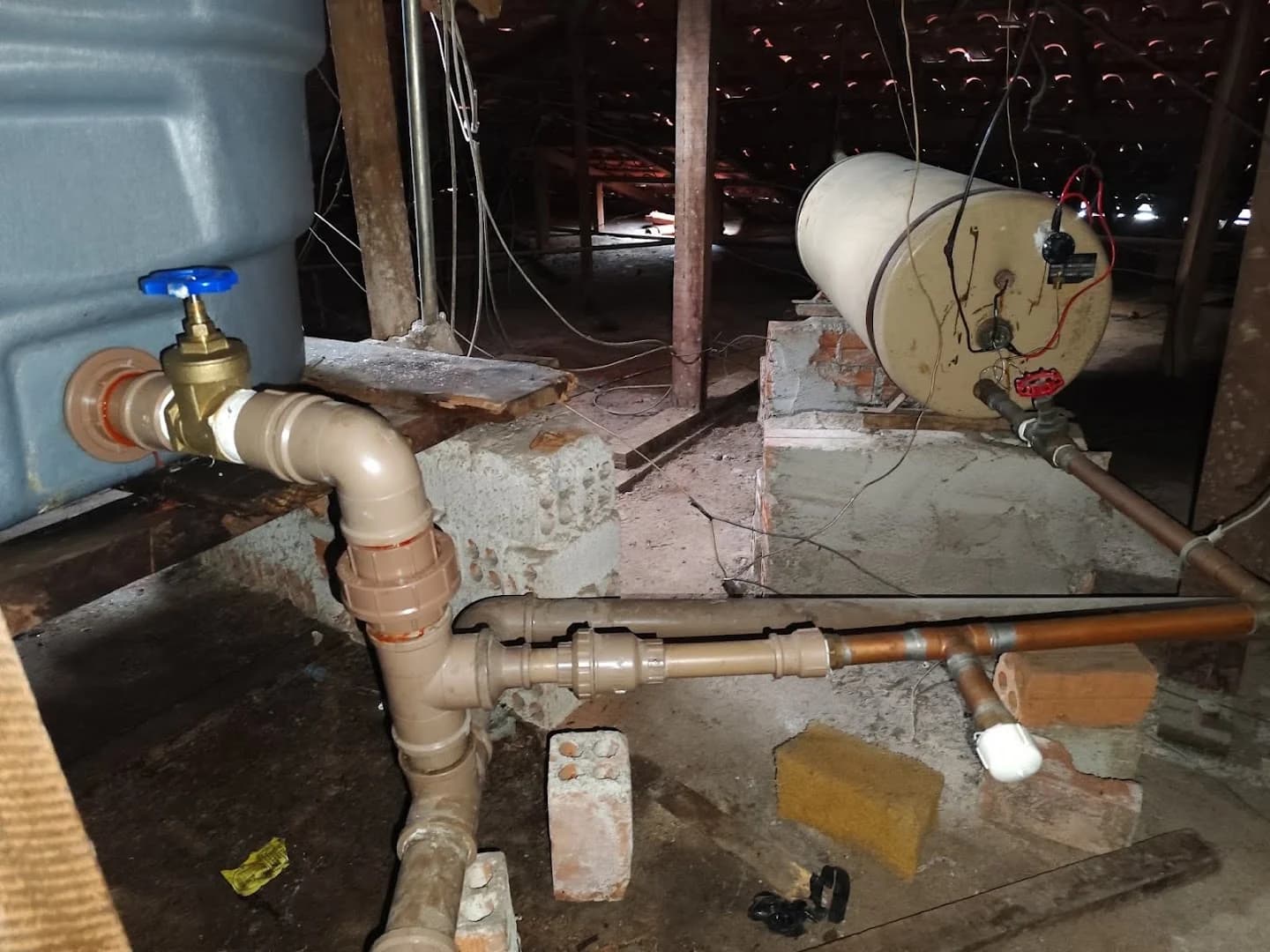 Alisson encanador e Instalador Hidráulico