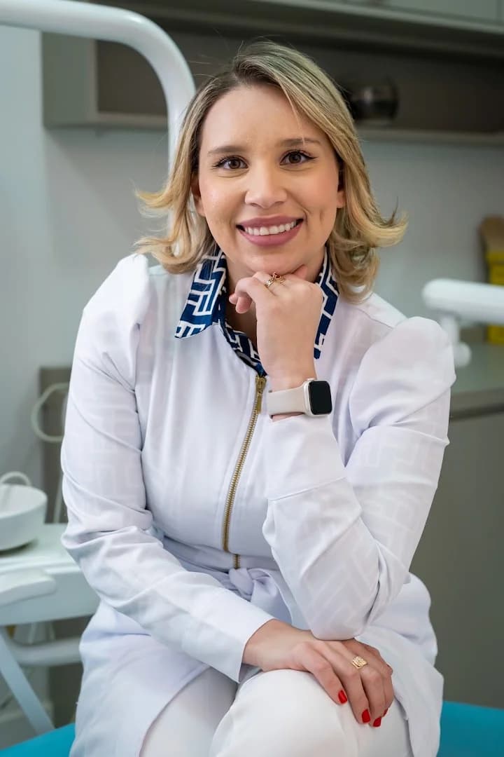 Dra. Paula Viana | Dentista | Bairro Lixeira - Cuiabá – foto 3