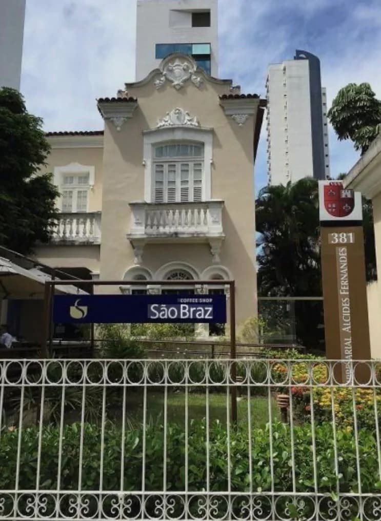 Dra. Caroline Mara - Odontologia Estética e Harmonização Facial – foto 2