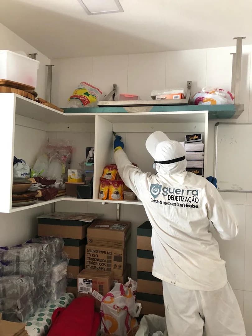 Guerra Dedetização – foto 3