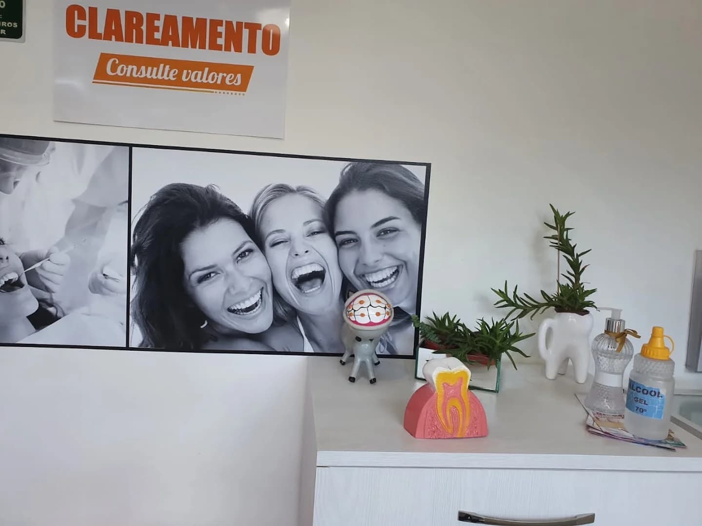 Consultório Odontológico- DRª Valéria Carvalho-dentistas no Bairro jardim Canadá em Nova Lima-MG – foto 3
