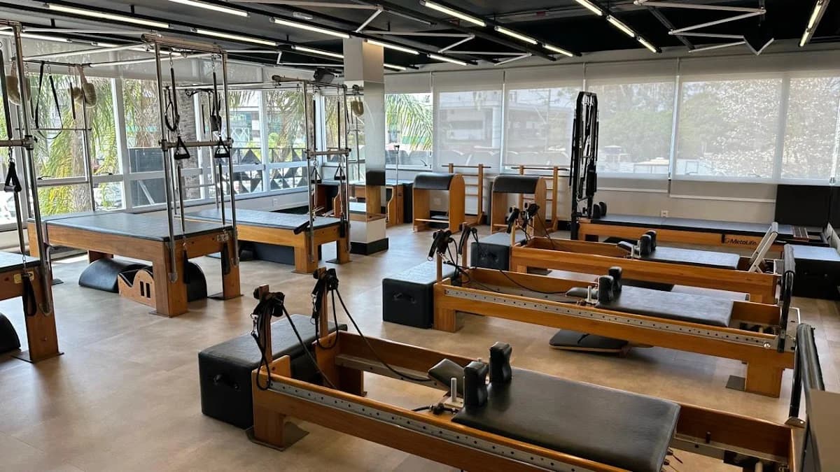 Fluir Fit Fisioterapia e Pilates: Acupuntura, Osteopatia, Quiropraxia, Lago Sul – foto 1
