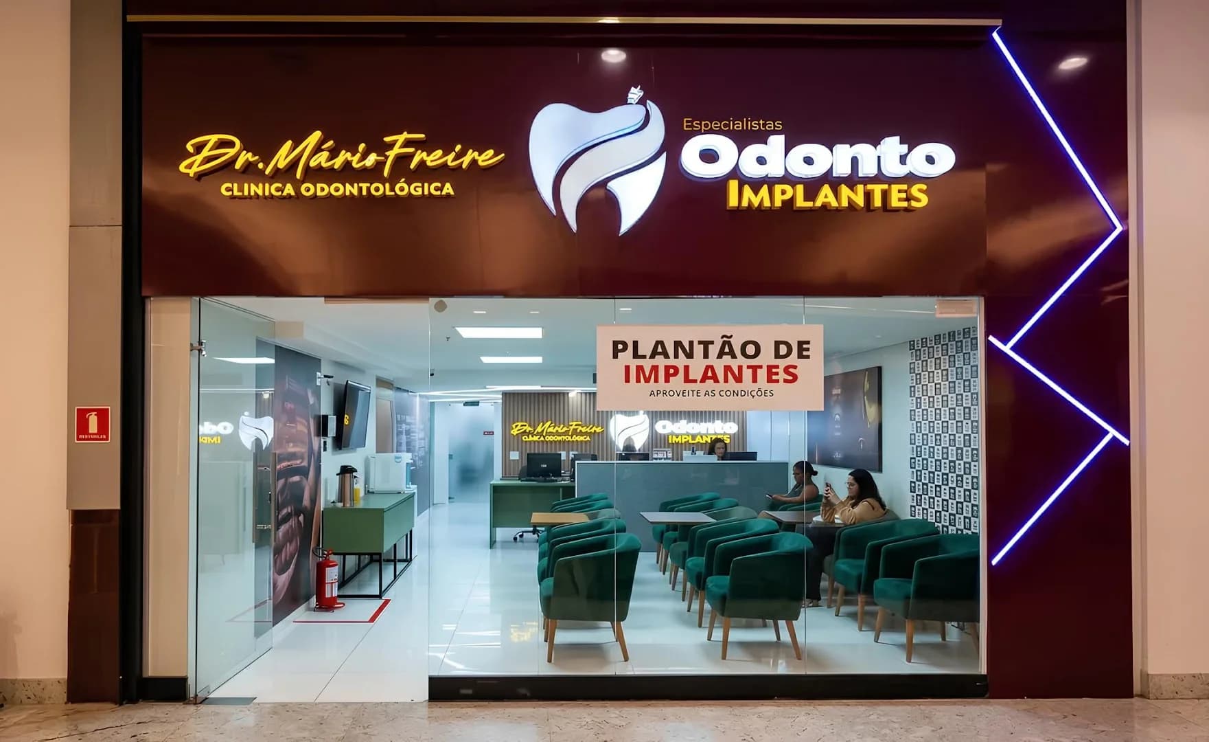 Odonto Implantes Especialidade / Clínica Dr.Mário Freire Shopping Guararapes – foto 2