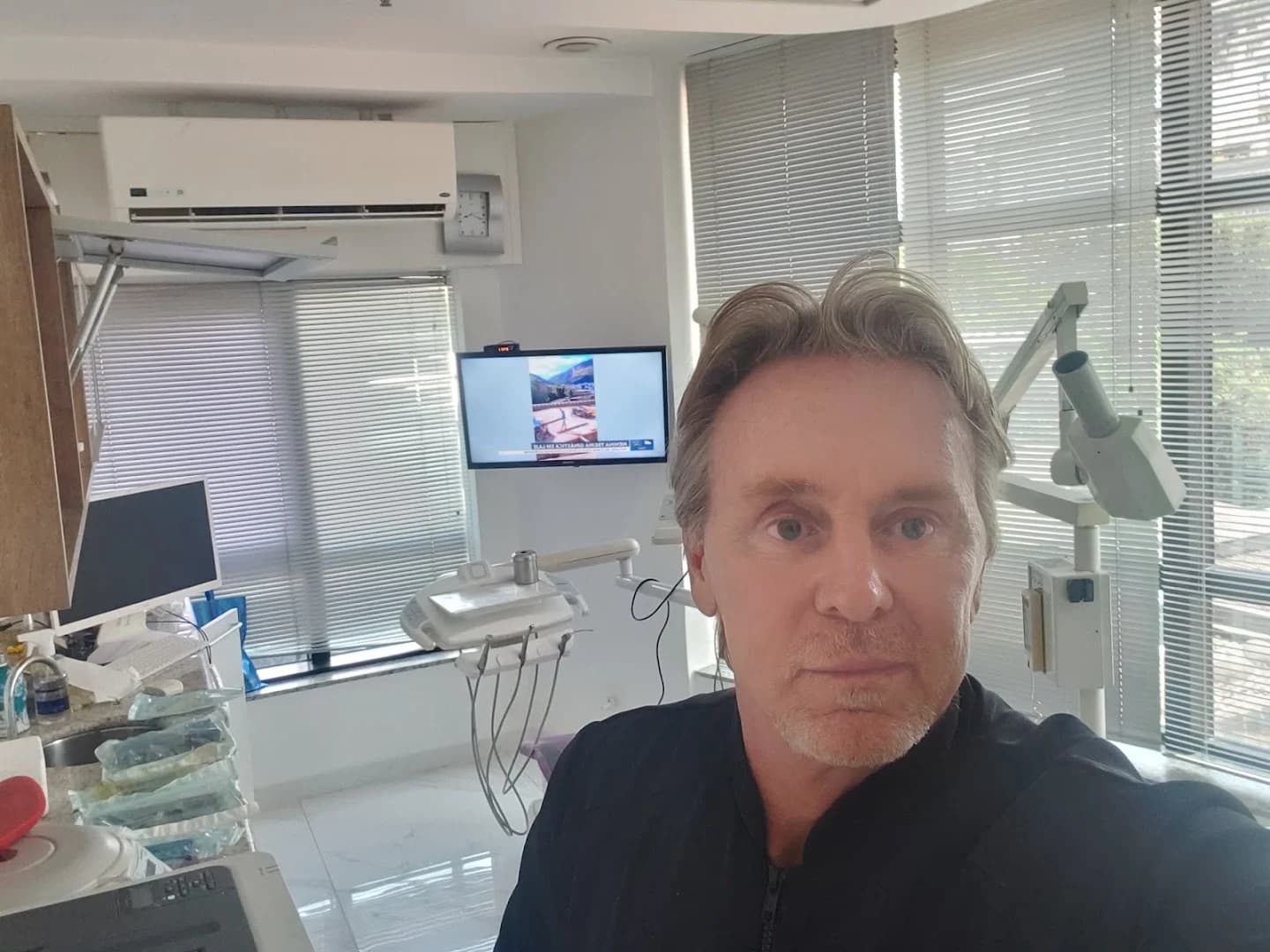 Dr. Alexandre Dunaev - Dentista Niterói 24 Horas