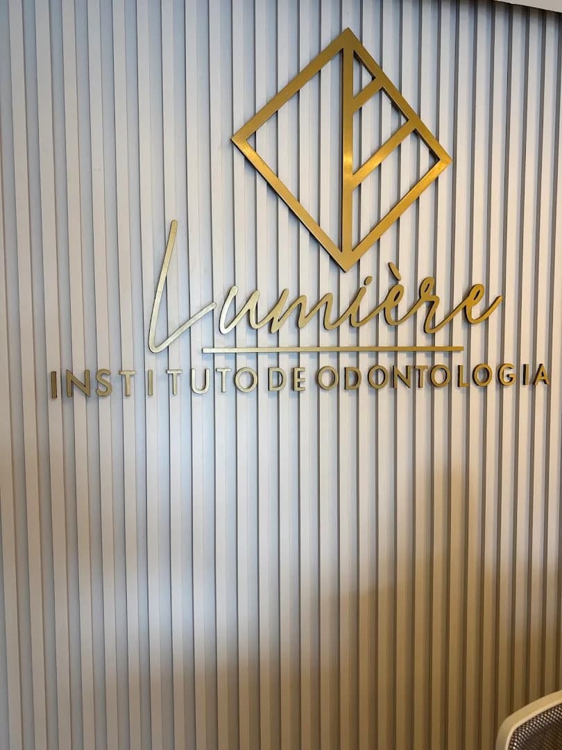 Lumière Instituto de Odontologia
