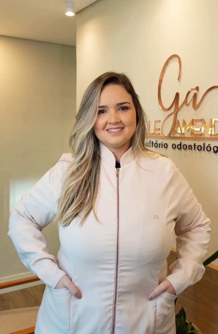 Dra. Gabrielle Amendoeira | Consultório Odontológico | Dentista Tirol – foto 1