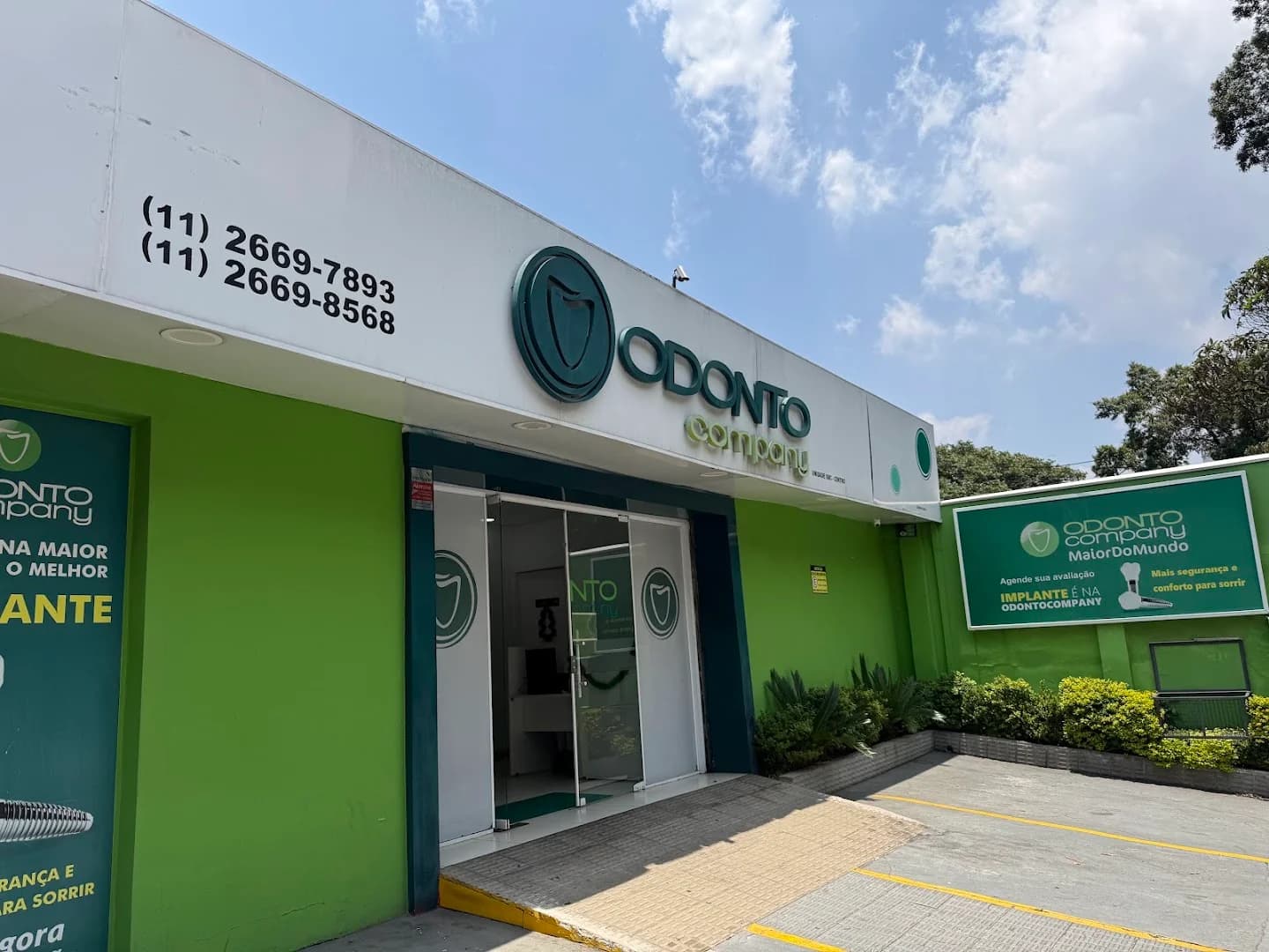 Odontocompany SBC-Centro Dentista-Implantes-Protocolo-Próteses-Aparelho-Facetas-Canal-Harmonização-Cirurgias-Clinico Geral – foto 3
