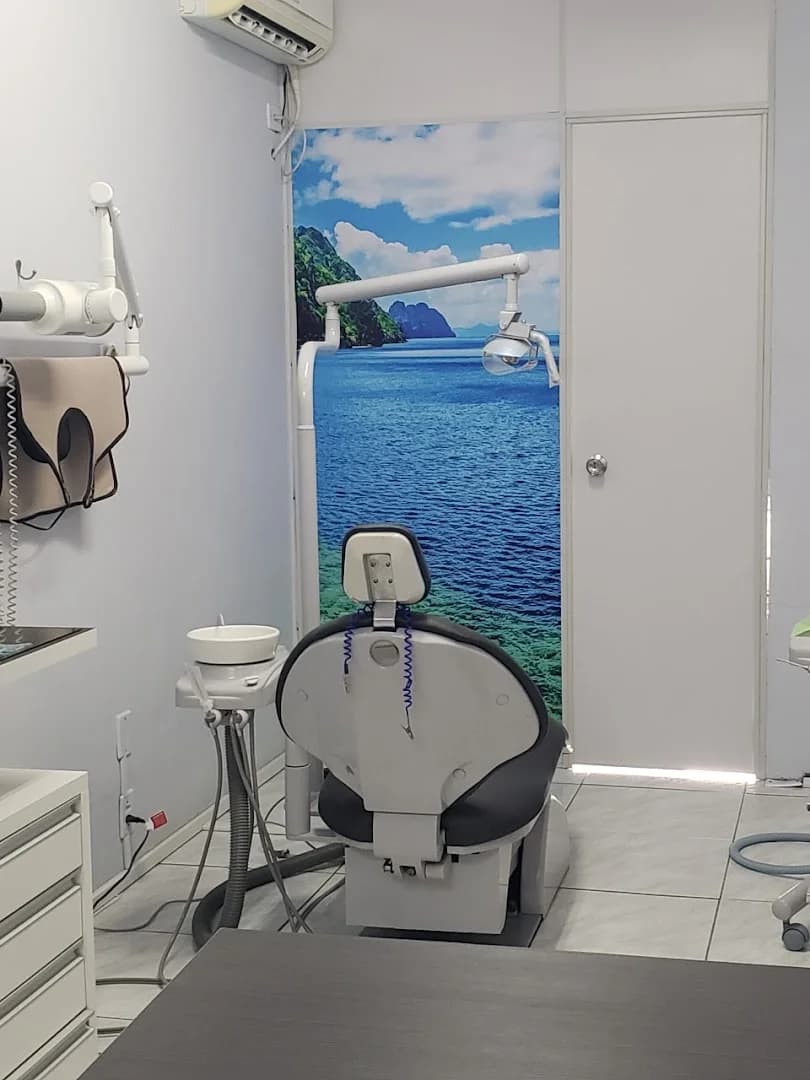 Consultório Odontológico Dra. SÍLVIA A. C. LOZ – foto 2
