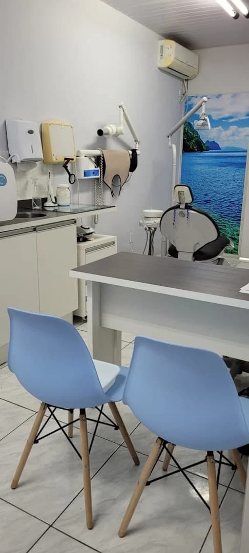 Consultório Odontológico Dra. SÍLVIA A. C. LOZ – foto 3