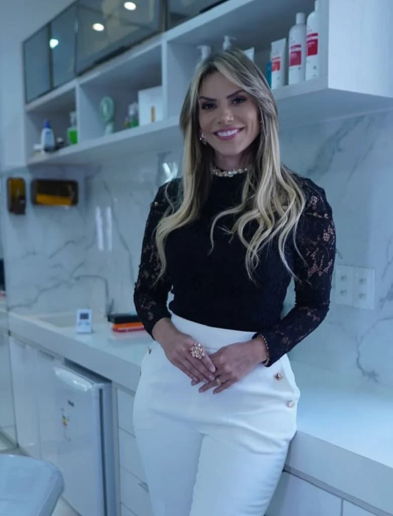 Dra. Juliana Chaves – foto 1