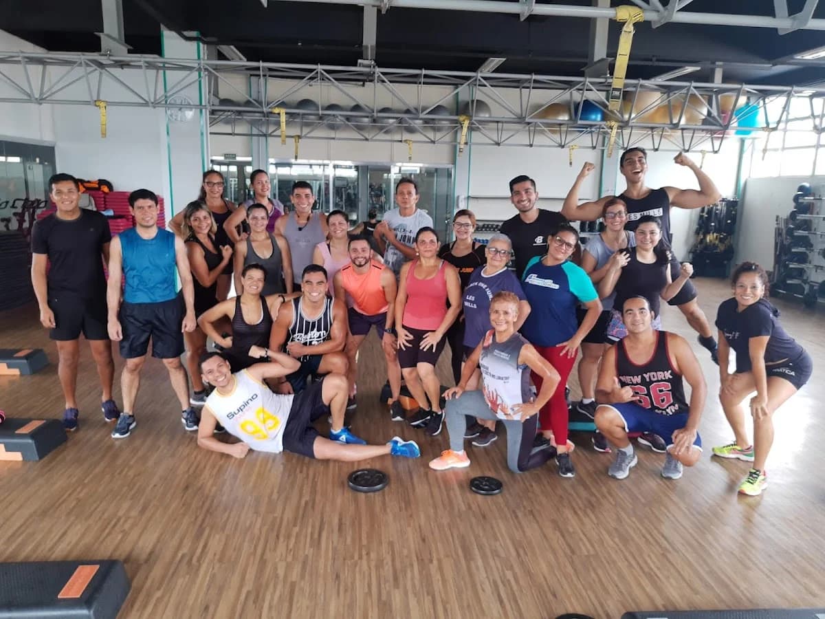 Academia Cagin – foto 3