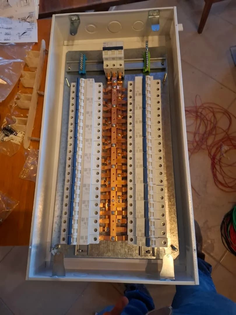 LS O ELETRICISTA – foto 1