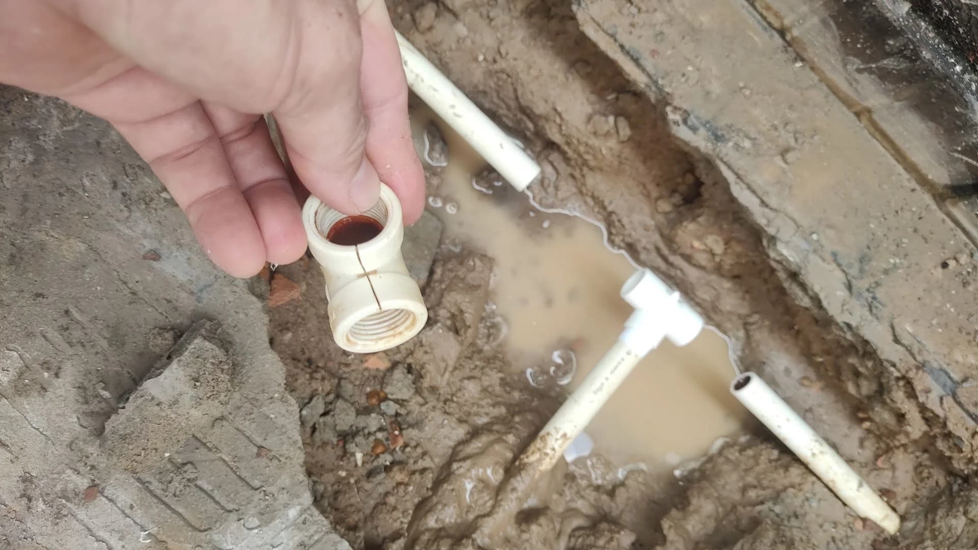 Faz Tudo Am Caça Vazamentos Soluções em hidráulica – foto 3