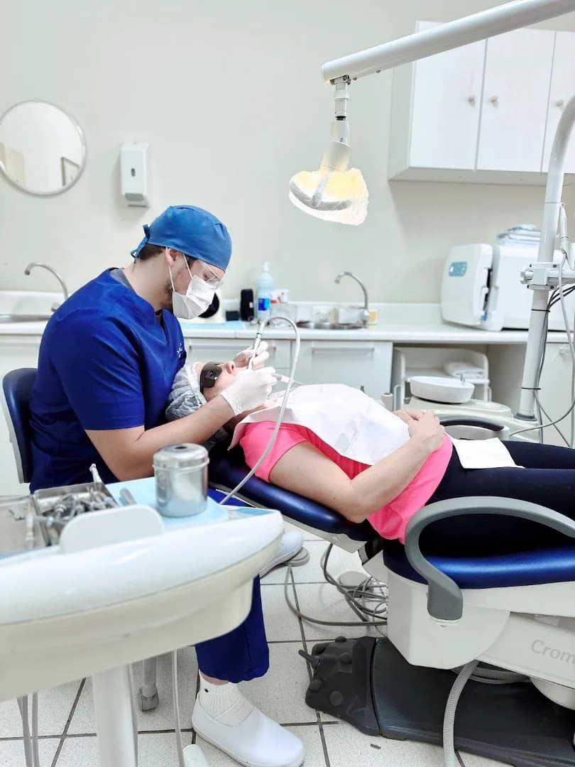 Dr. Pedro Pinheiro – Dentista 24h Urgências – foto 2