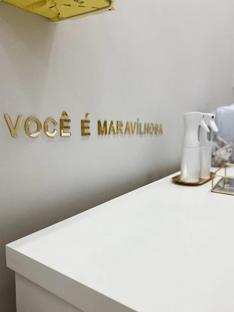Dra. Evylin Oliveira | Harmonização Facial | Tratamentos de Pele
