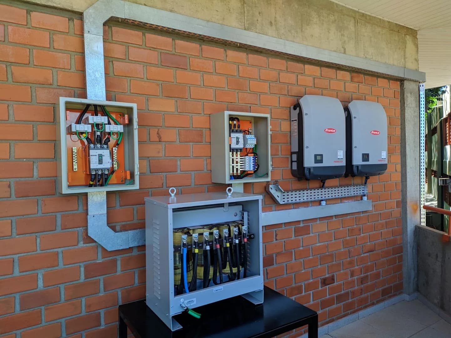 Eletricista em Londrina. Fábio Eletricista. Ar condicionado, instalações elétricas, automação residencial – foto 2