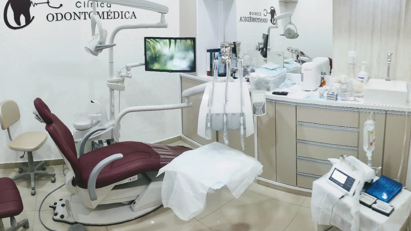 Clínica Odontomédica – foto 1