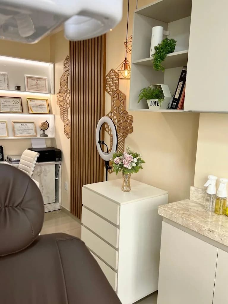 Drª Monique BucoHof - Referência em tratamento da papada e rejuvenescimento facial cirúrgico em São Luís - MA – foto 3