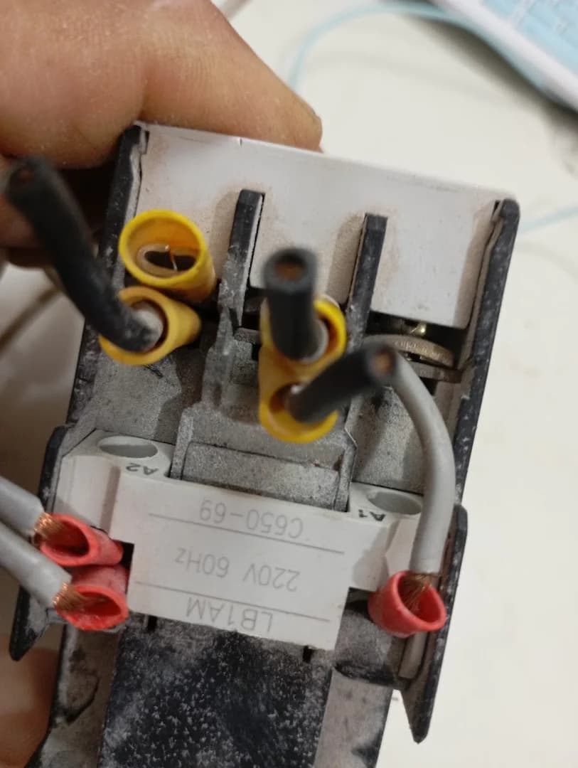 Eletricista Bombeiro Hidráulico Domiciliar 24hs – foto 1