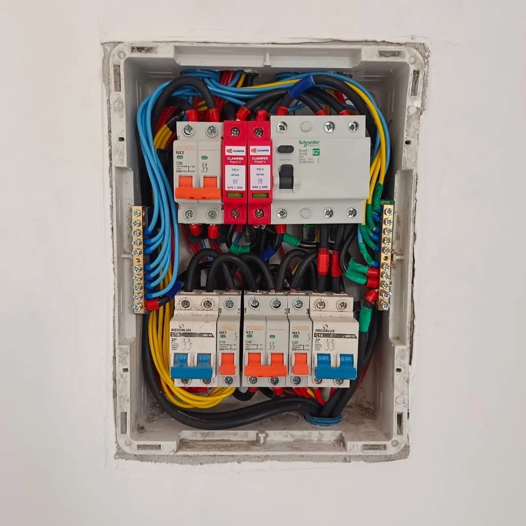 Eletricista Bombeiro Hidráulico Domiciliar 24hs – foto 2