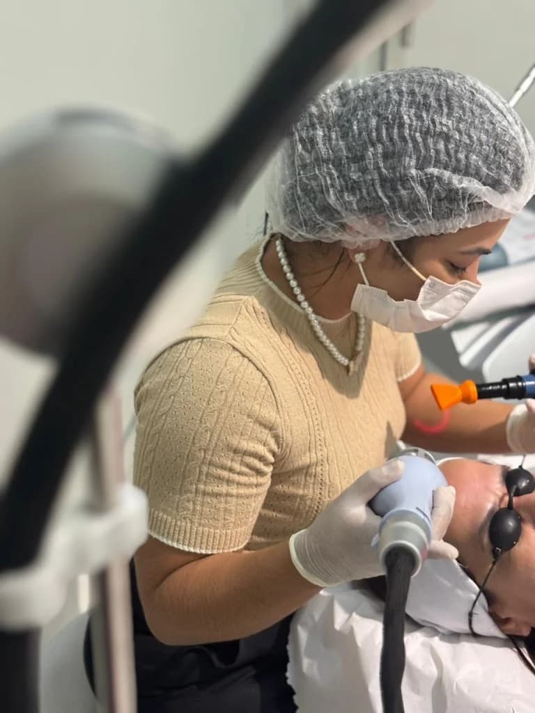 Eleve Estética Avançada | Botox, Harmonização e Laser – foto 3