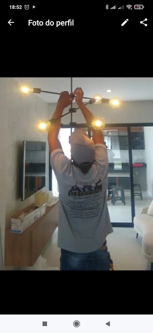 Augusto A R E Eletricista