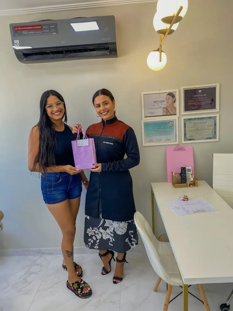 Dra. Camila Falcao - Harmonização Facial – foto 3