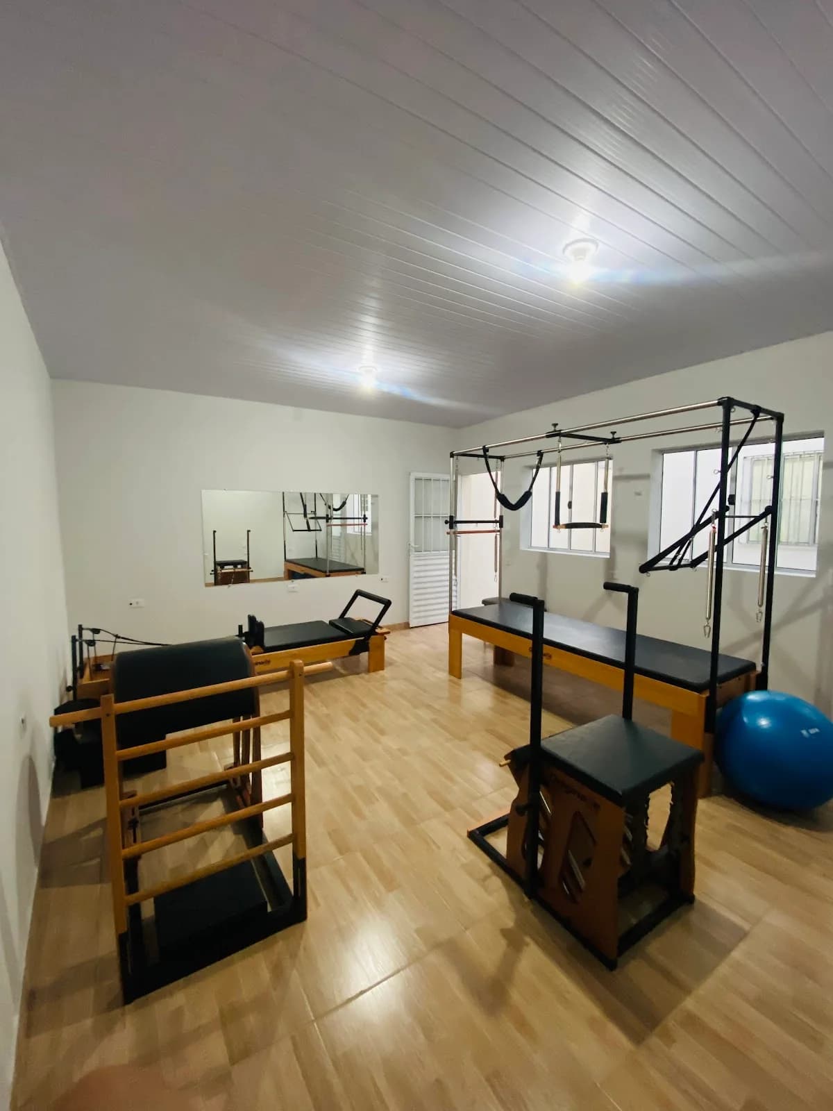 Fisio + Fisioterapia e Pilates