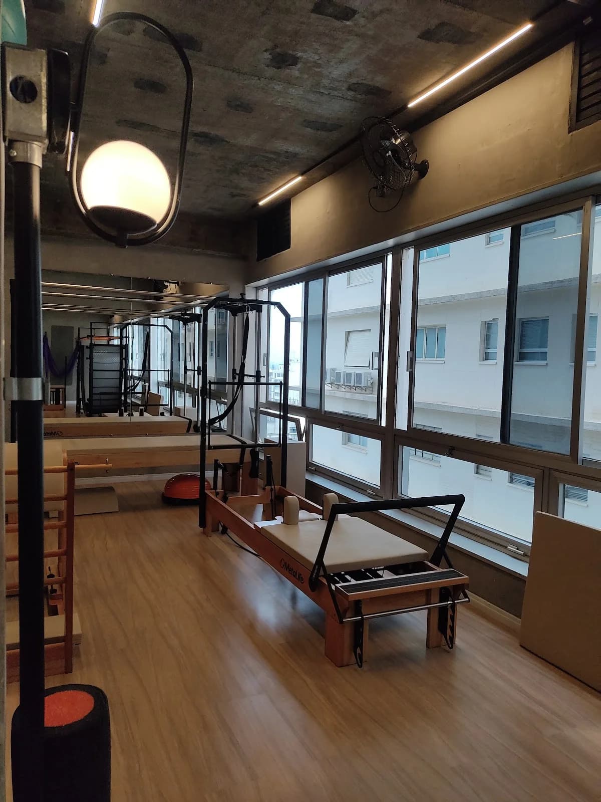 PILATES AMANDA CARVALHO