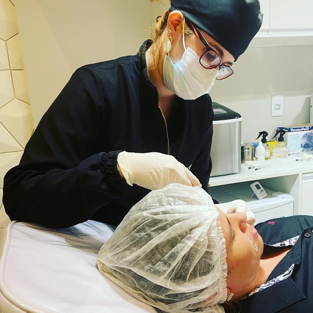 Dra. Caroline Siqueira | Harmonização Facial em Aracaju – foto 2