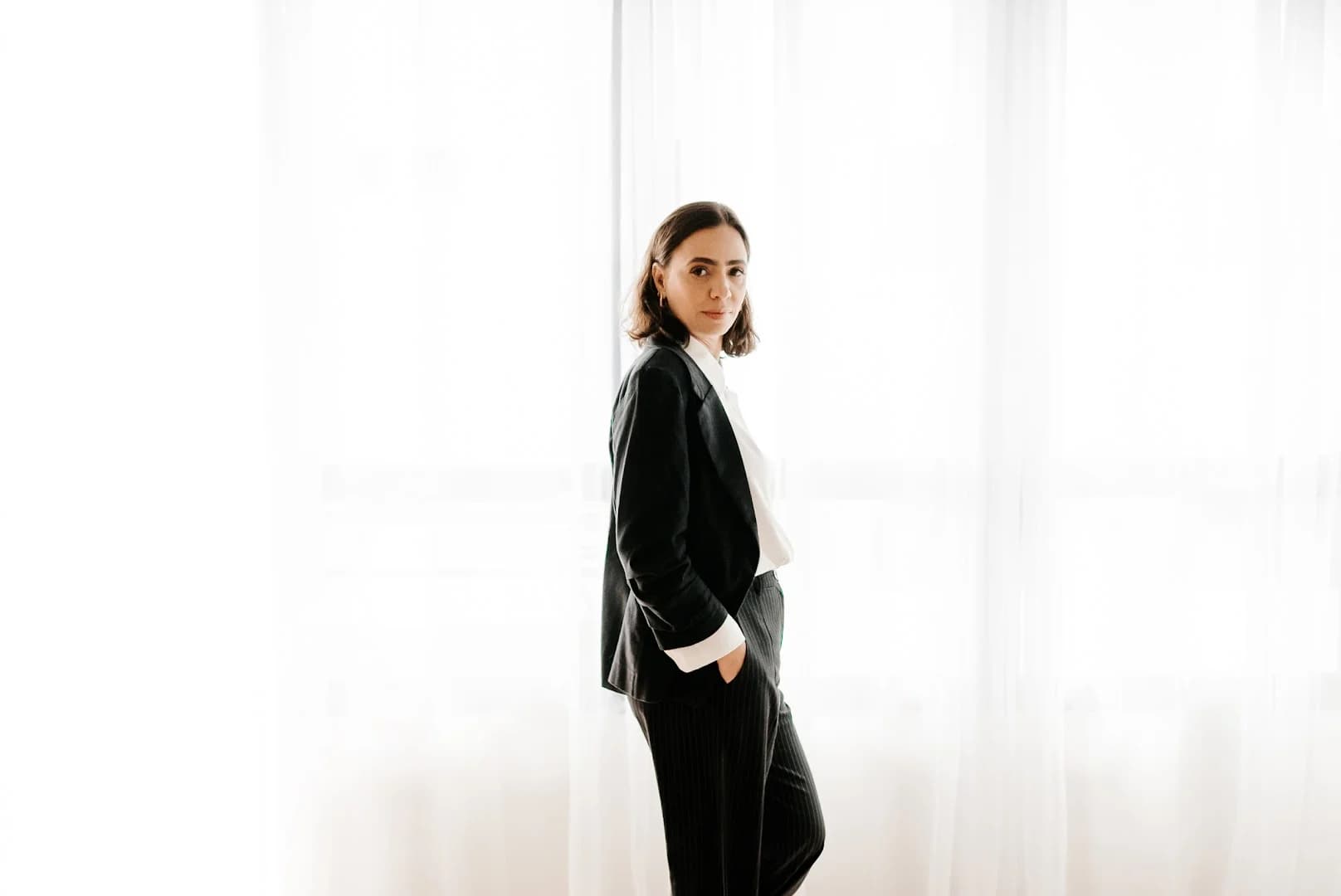Dra Mônica Bertoni – foto 2