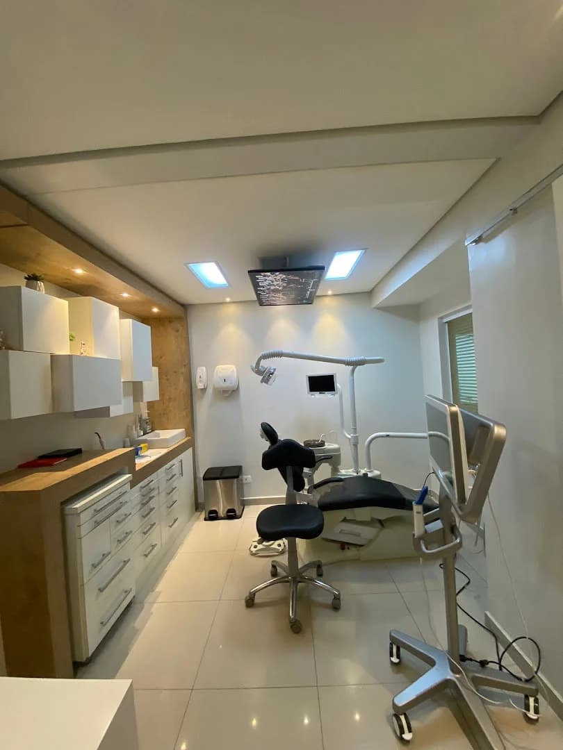 Vaccaro Odontologia | Implante Dentário | Invisalign | Centro | Guarulhos - SP – foto 2